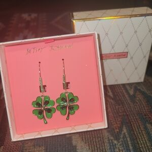 Betsey Johnson lucky shamrock earrings